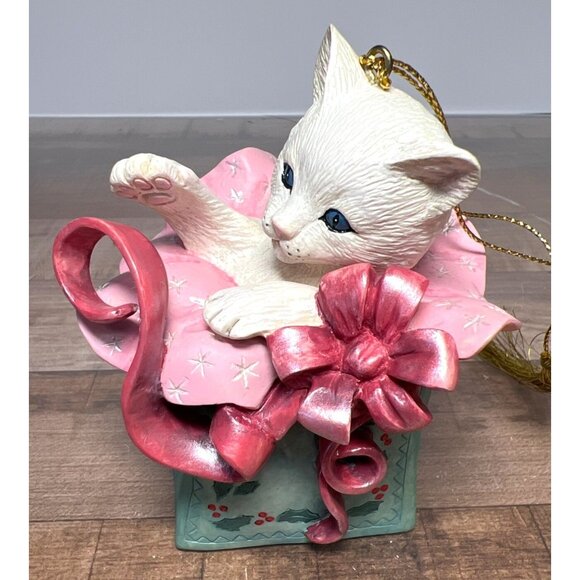 Lenox Holiday Mischief White Cat Christmas Ornament - Picture 1 of 4